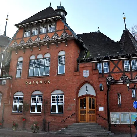 Burg Und Burgstaaken Quistorf 1 *